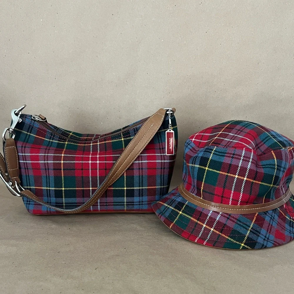 Matching COACH Set - Picture 5 of 7